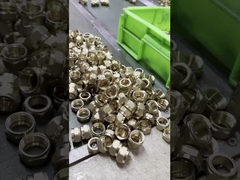 Сжатие латуни Pex Crimp фитинги демонтируемые для Pex многослойной водопроводной трубы